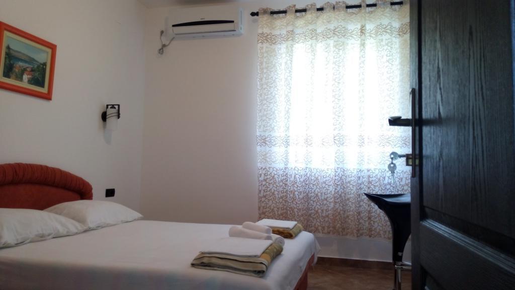 Apartmani Luka Herceg Novi Exteriér fotografie