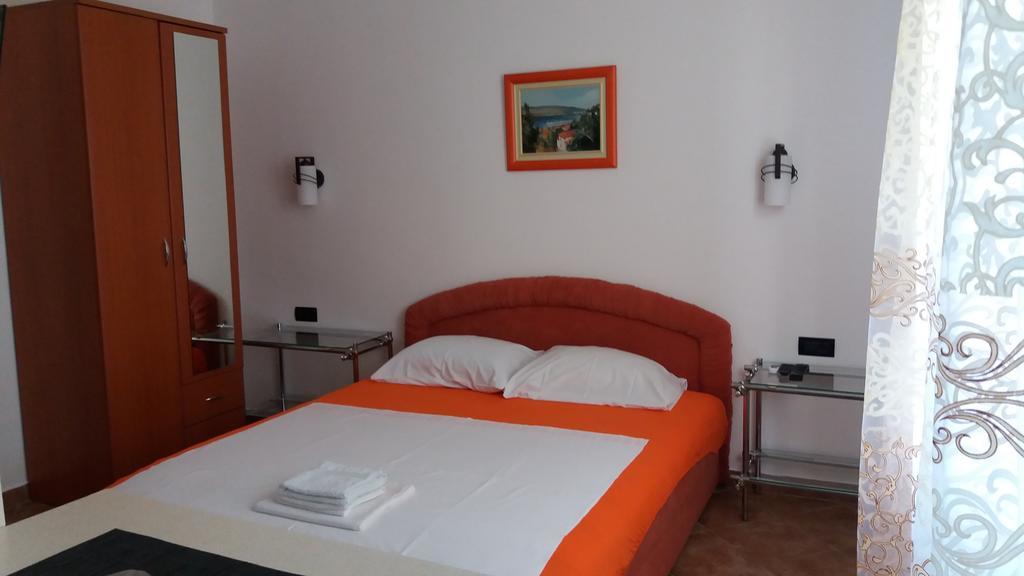 Apartmani Luka Herceg Novi Exteriér fotografie